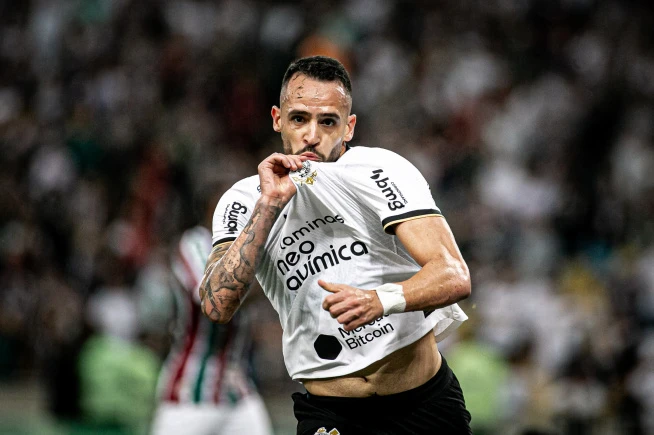 Renato Augusto anunciou a aposentadoria
